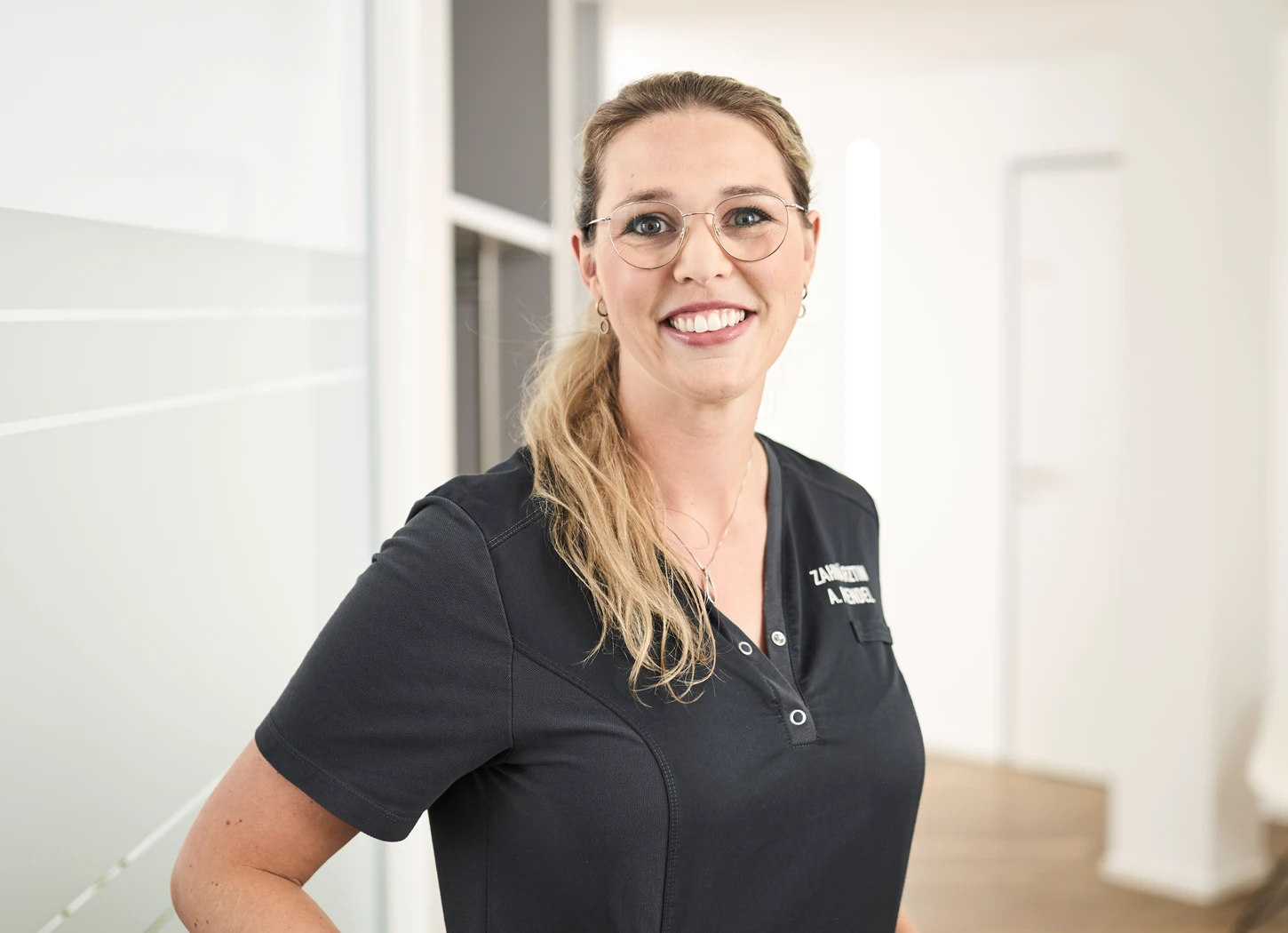 Zahnärztin Alena Mendel